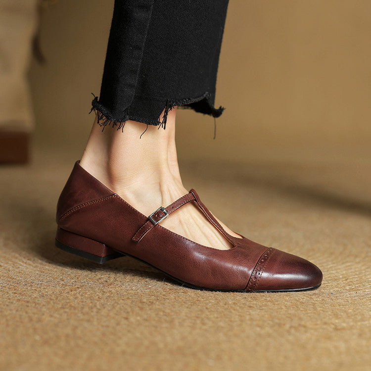 Rina | Elegante T-Stropp Flate Sko i Skinn